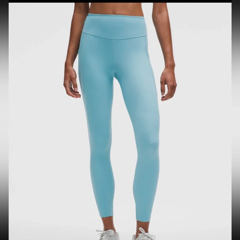 NWT LULULEMON Athletica Fast and Free HR Tight 25”| washed blue | Sz: 8 - Picture 2 of 6